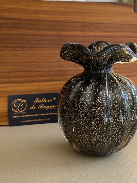 Vaso De Decoração em Murano Linha Trouxinha Black c/ pó de Ouro - Muranos Gileno